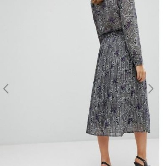Midi Pleated Skirt Floral Print - Picture 3 of 5